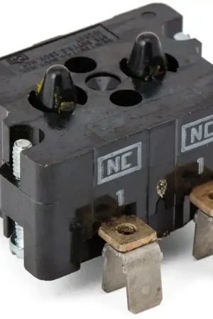Eaton/Cutler-Hammer 10250T42 Contact Block Don't Miss Out