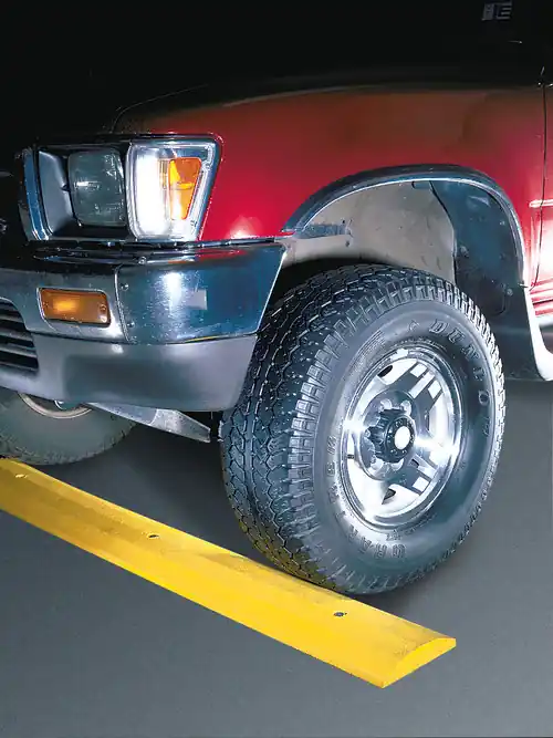 Bargain Checkers SB6S-SY Plastic Speed Bump6‘ Standard72"X2"X10"Yelw/