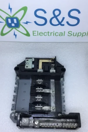 GE TLM812 100 Amp 4 space/ 8 Circuit Old Style Panel Guts w/Isolated Terminal/Neutral Bar Luxury