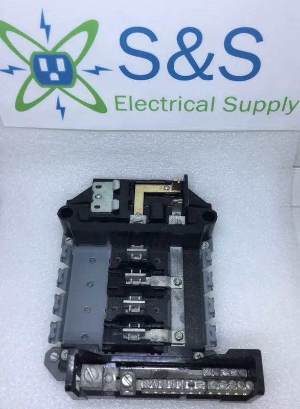 GE TLM812 100 Amp 4 space/ 8 Circuit Old Style Panel Guts w/Isolated Terminal/Neutral Bar Luxury