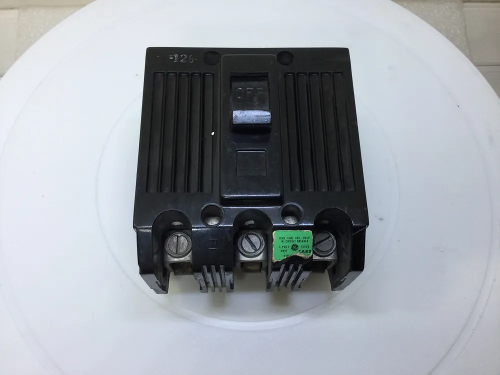 General Electric TQL32020 3-Pole 20 Amp 240V Circuit Breaker High Quality